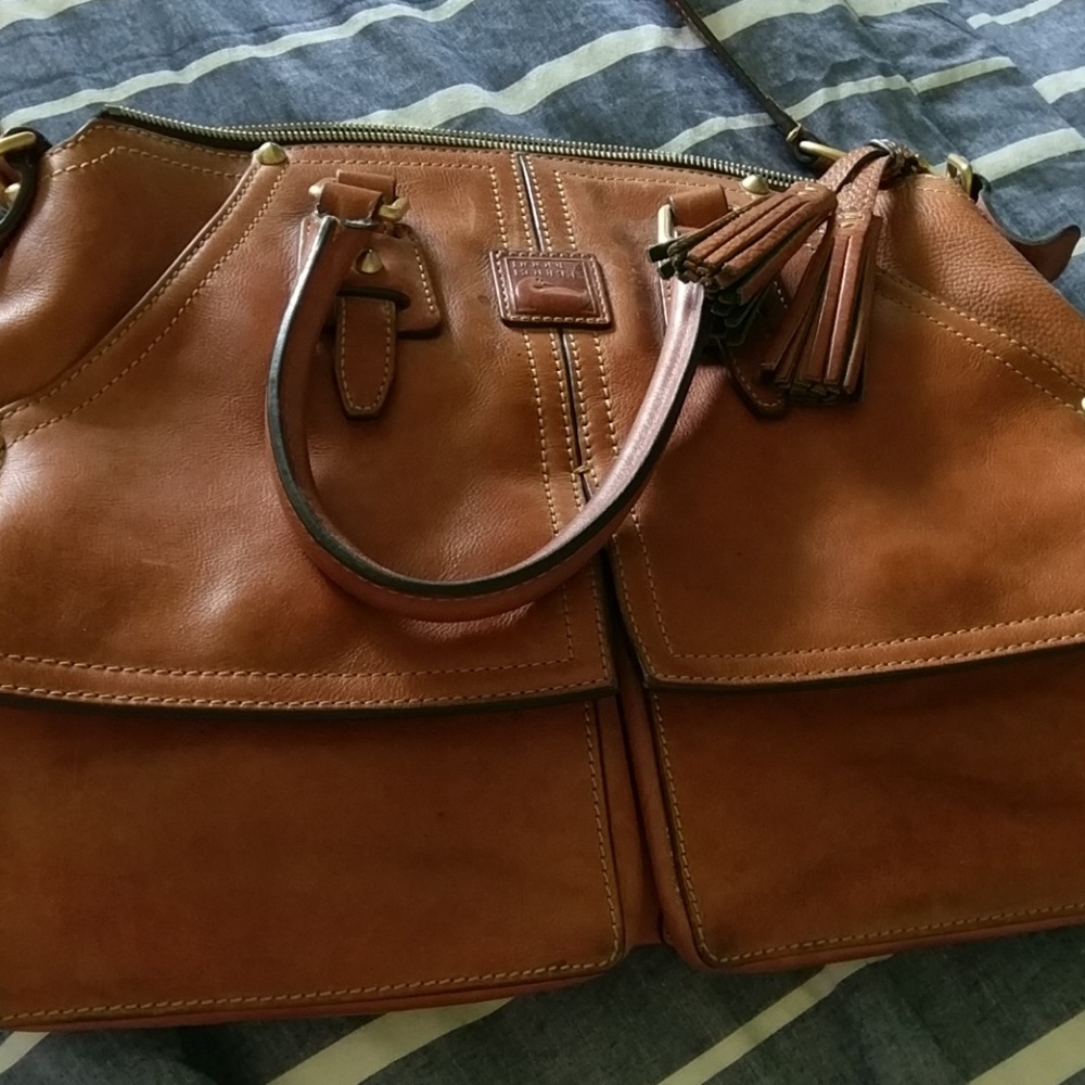 Dooney&Bourke Shoulder and handbag